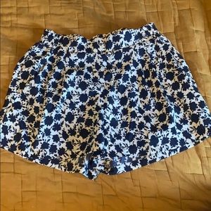 Super cute beach shorts!